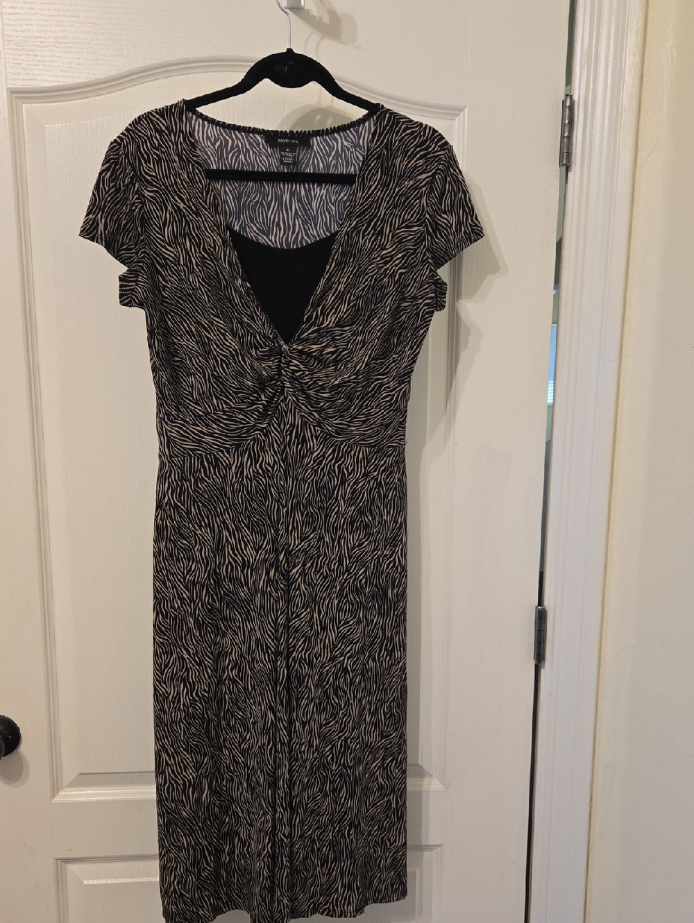 Style & Co. Black and Beige Zebra-Print Twist Front Midi Dress Size XL